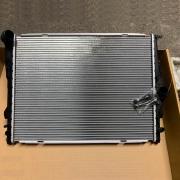 VALEO BMW E82 E87 E90 E92 E84 E89水箱